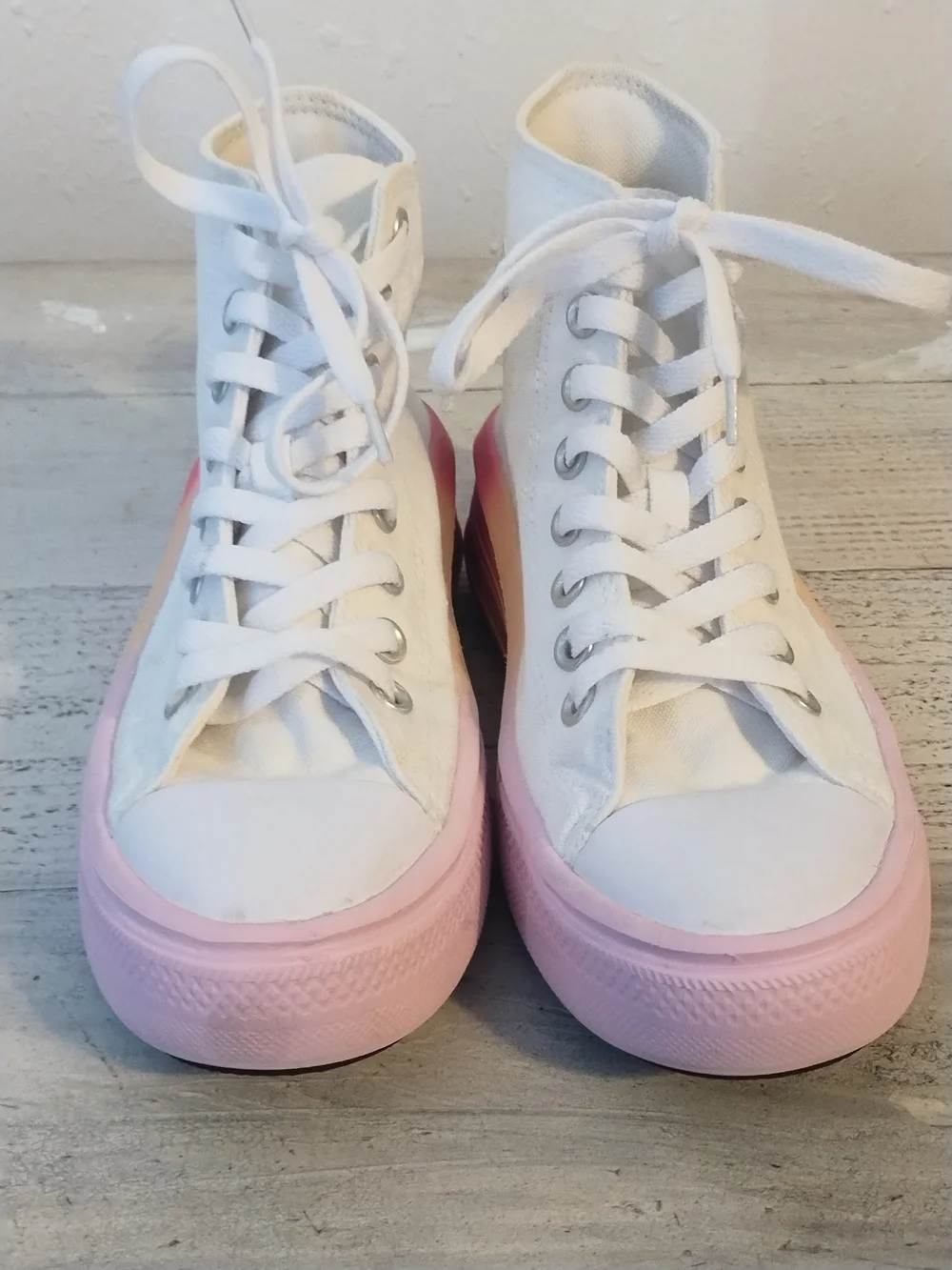 Girl's Fashion Sneakers Converse Chuck Taylor All Star size 4.5 good Platform